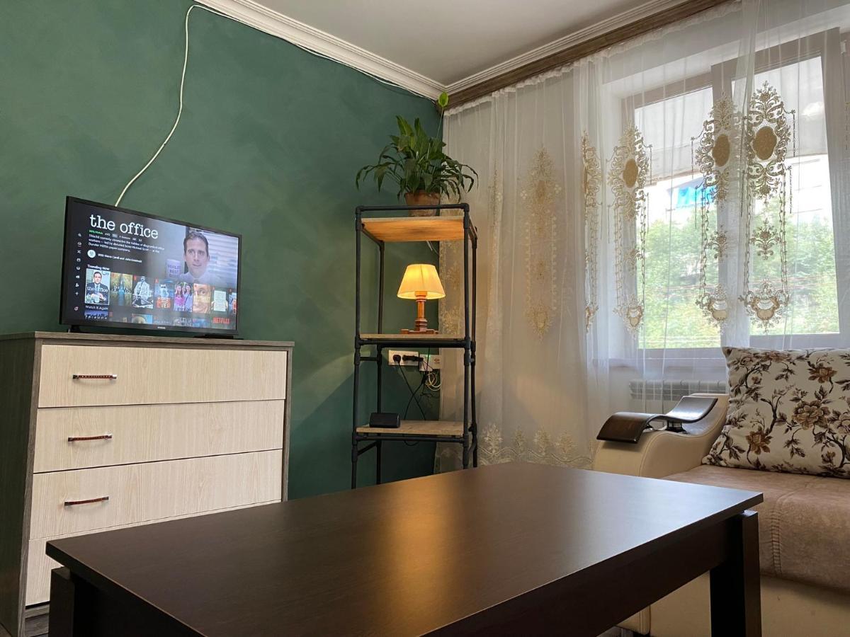 Lovely 2-Bedroom Apartment Near Ayb School Dilidschan Exterior foto